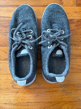 allbirds Women’s Wool Sneakers in Heather Gray